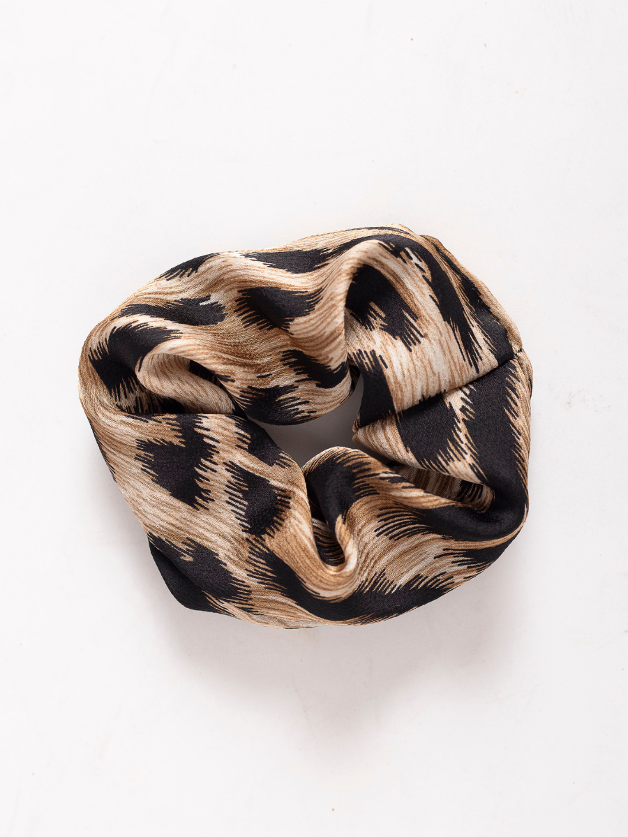 LEOPARD SCRUNCHIE